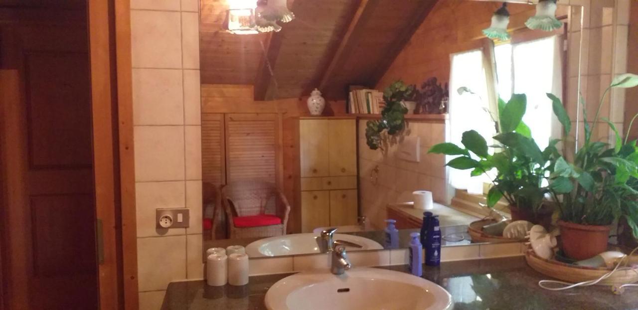 Bed and Breakfast La Ca Fioria Pollone Exterior foto